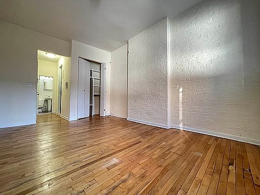 2nd image of 432 E 89th St APT 4A