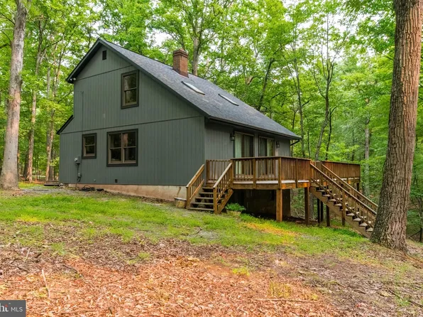 1602 Sideling Mountain Trl, Great Cacapon, WV 25422