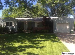 708 N 74th Ave, Omaha, NE 68114