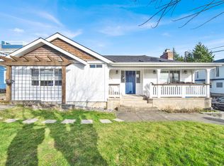 1154 Finlay St, White Rock, BC