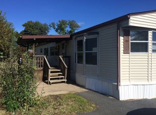 10 Willington Dr, Macungie, PA 18062
