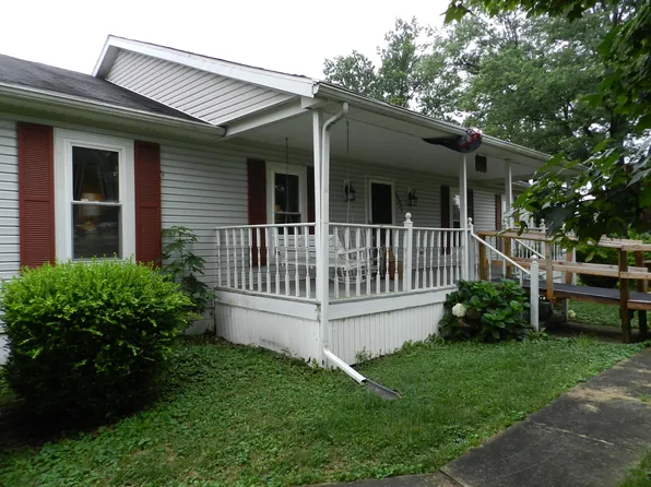 8551 Royalton Rd SW, Lancaster, OH 43130