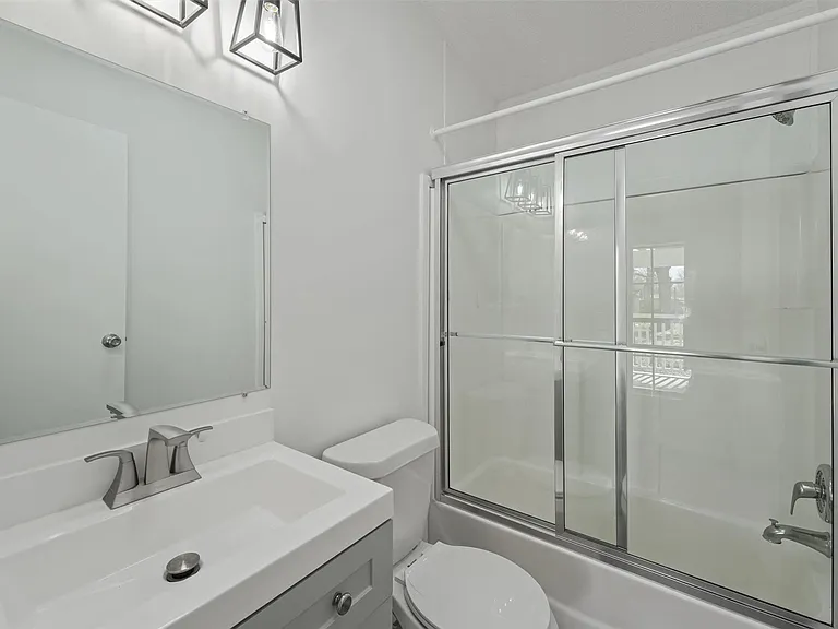 23239 Lakeside Dr — Photo 18