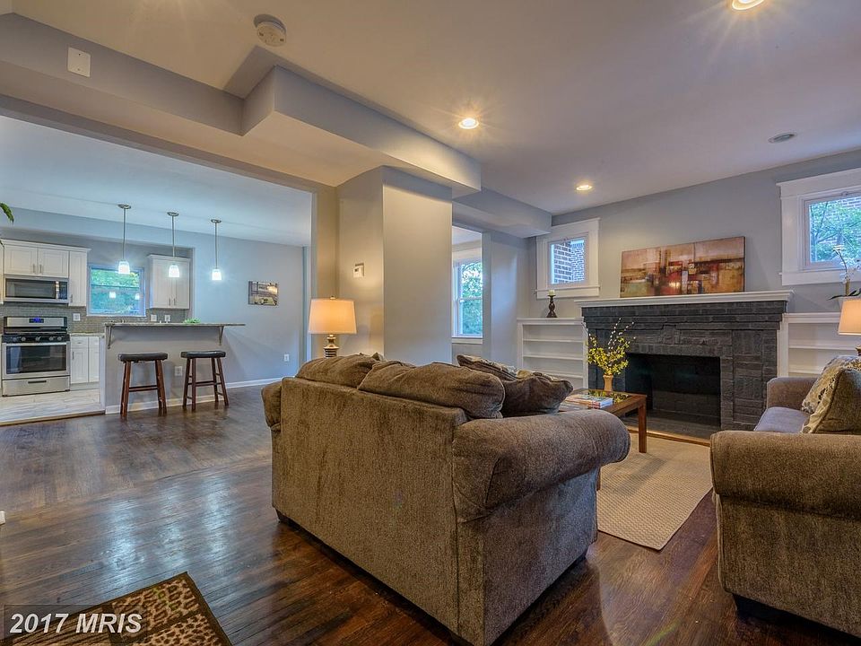 Looking from Living Room to Kitchen and Dinng Area