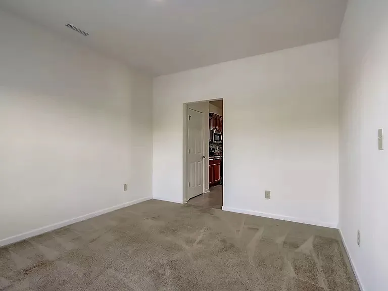 8961 Ingram Ln — Photo 6