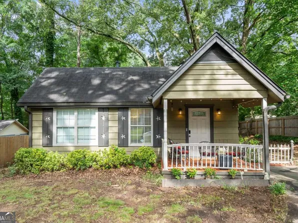 778 McLendon Dr, Scottdale, GA 30079