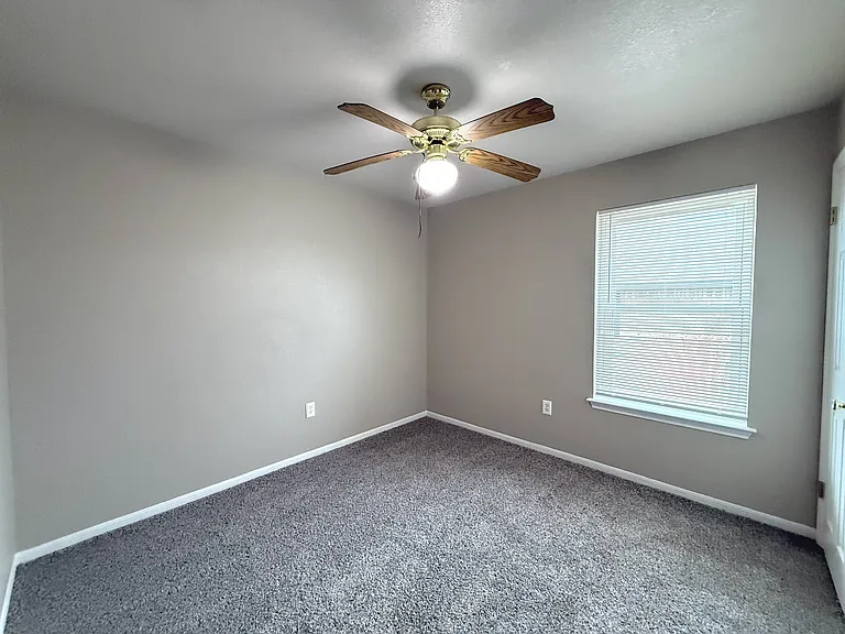 1002 Northern Dancer Dr — Photo 13