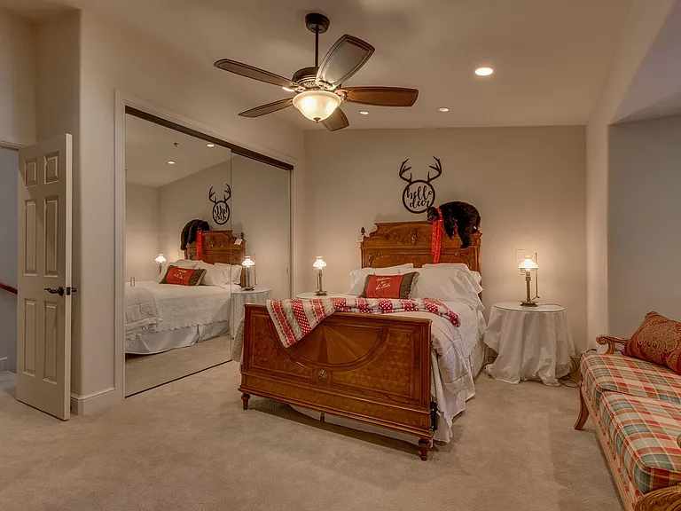 120 Country Club Dr #45 — Photo 11