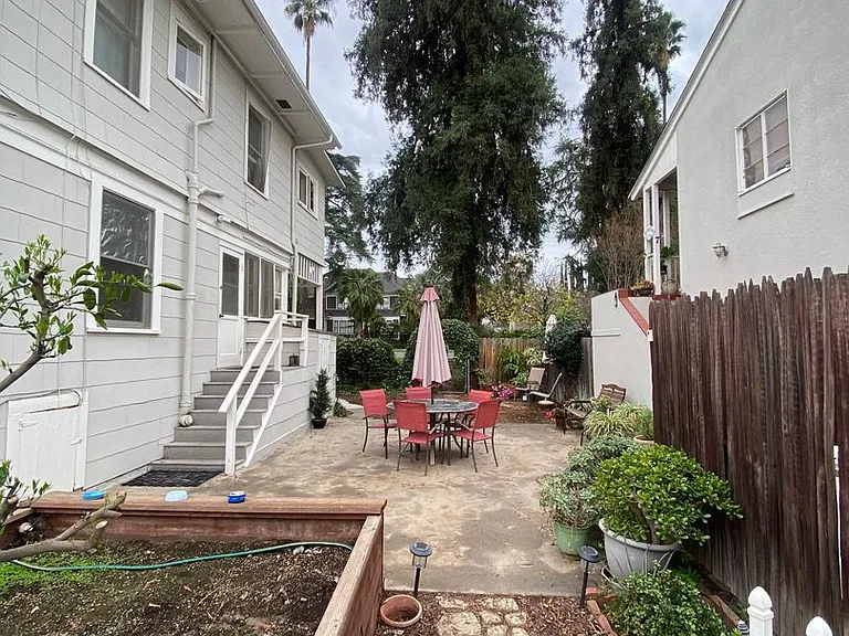 24 Grant St — Photo 2