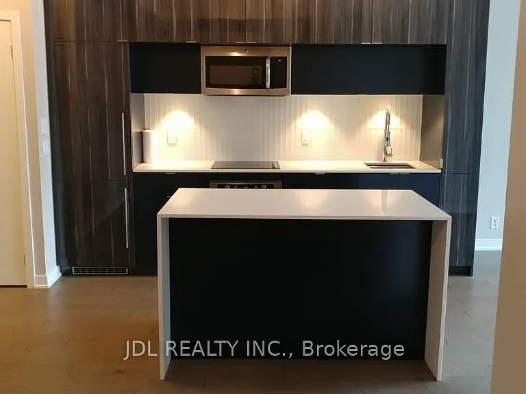 28 Avondale Ave #1206 — Photo 9