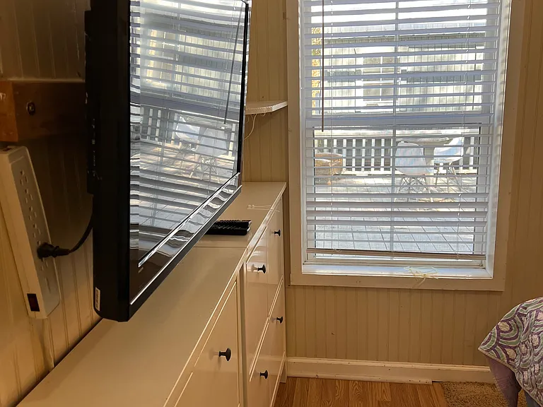624 W 7th Ave — Photo 12