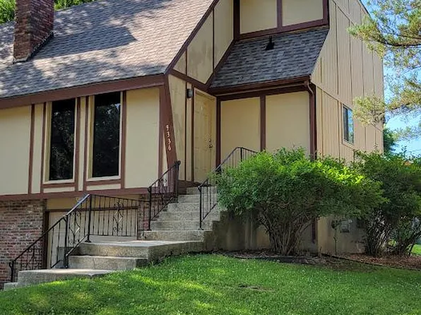 9336 W 49th St, Merriam, KS 66203