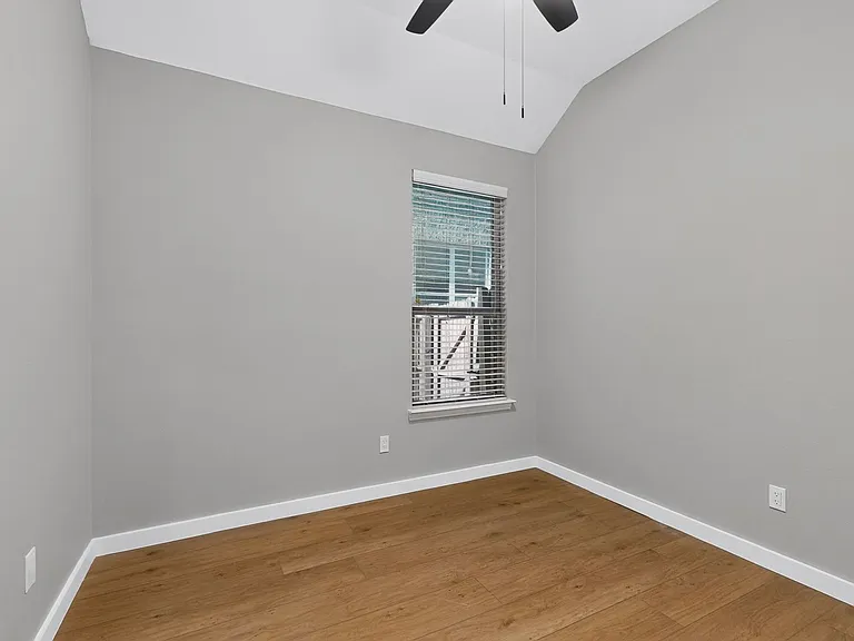 3312 Glen Crest Ln — Photo 31