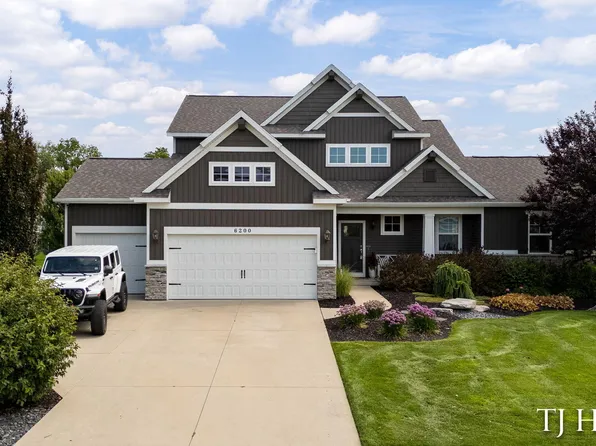 6200 Kuiper Dr SW, Grandville, MI 49418