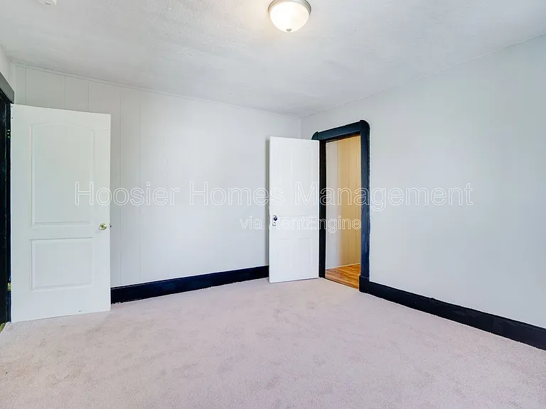 2511 Turner Ave — Photo 13