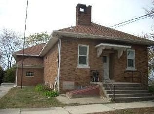 619 N State St, Lockport, IL 60441