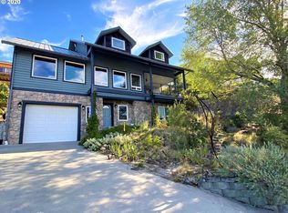 721 E Klickitat St, Lyle, WA 98635