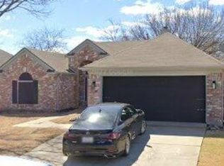 808 Sansome Dr, Arlington, TX 76018