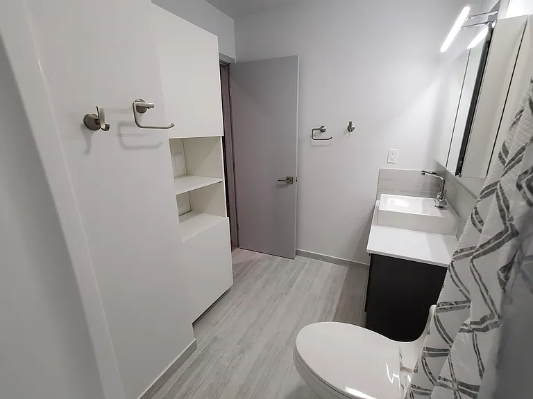 410 Hummingbird Dr #2 — Photo 7
