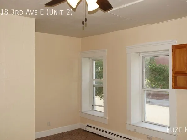 218 3rd Ave E APT 2, Shakopee, MN 55379