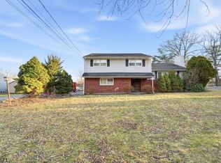 15 Ridge Rd, Parsippany-Troy Hills Twp., NJ 07054