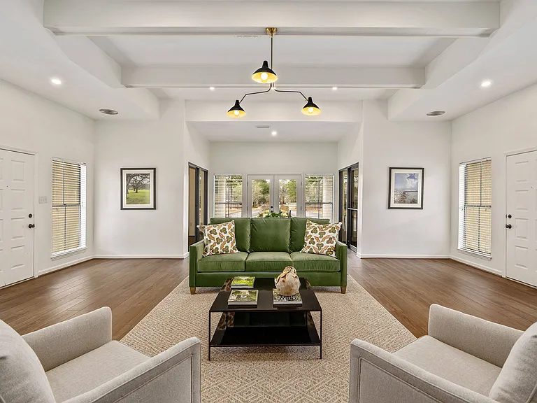 The Oakley at Hillcrest — Photo 15