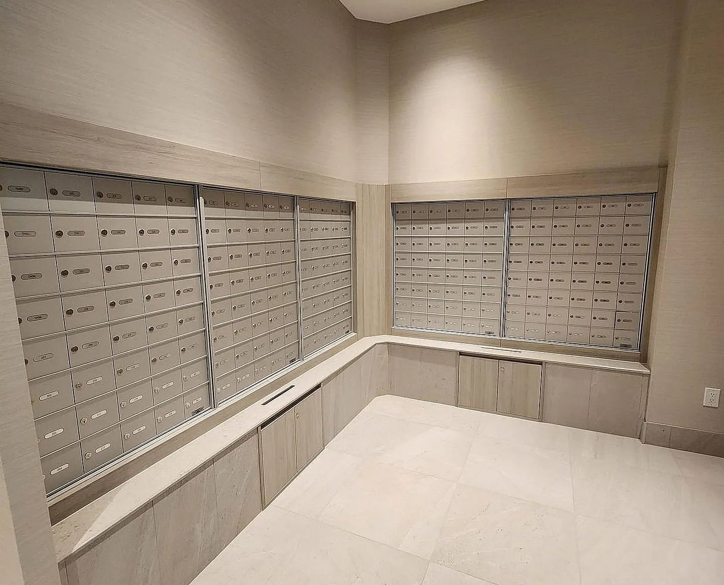 2 bed, $2,700 — Photo 3