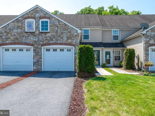 121 Westpoint Dr, Carlisle, PA 17013