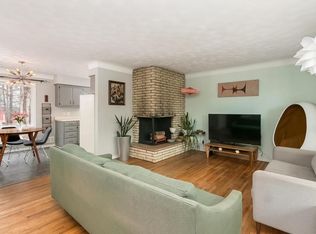 1509 Highway 96 E, Saint Paul, MN 55110