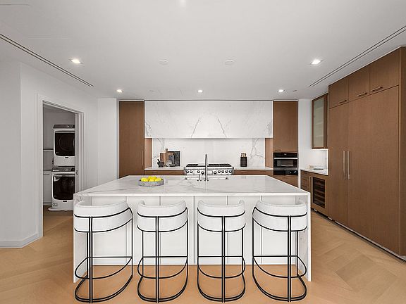2nd image of 200 Amsterdam Ave APT 28B