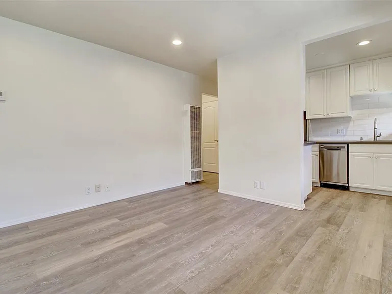 131 Cerrito Avenue — Photo 11