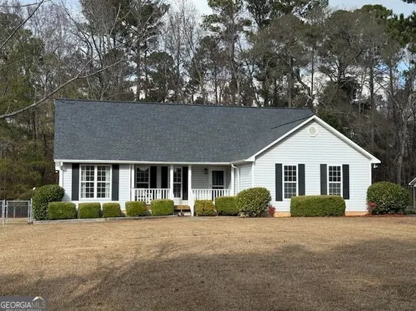 247 Southern Walk Cir, Gray, GA 31032