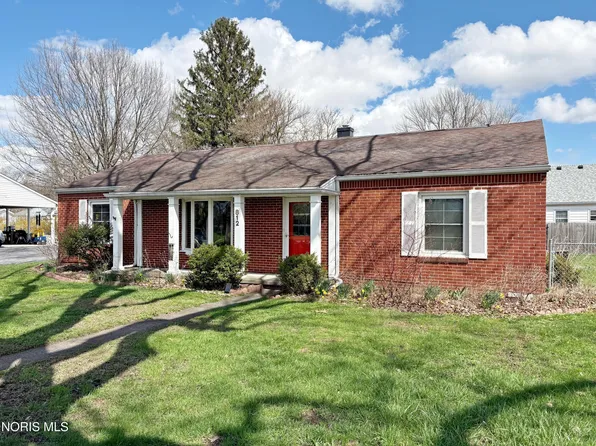 812 Fairview Ave, Bowling Green, OH 43402