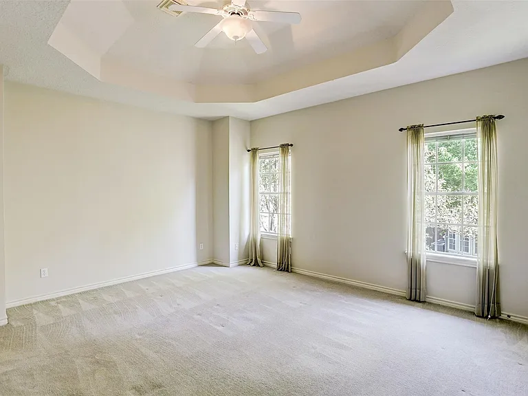 4425 Mildred St — Photo 24