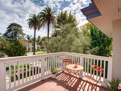 1663 Virginia Rd, Los Angeles, CA, 90019