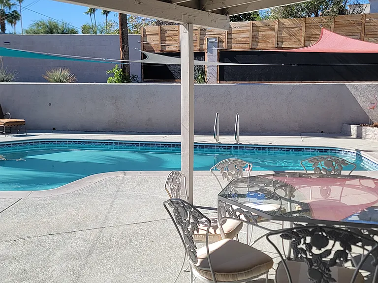 3327 Seminole Cir — Photo 33