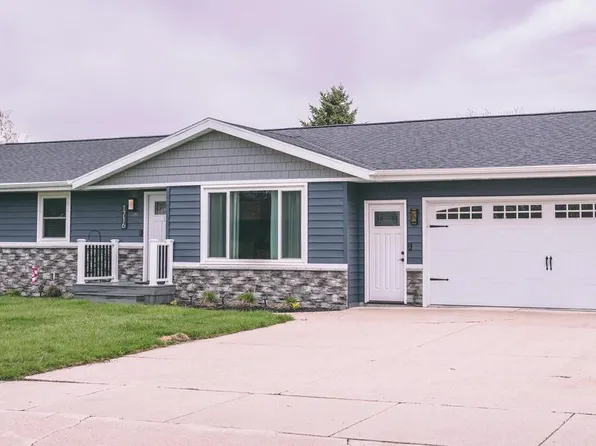1716 Eisenhower STREET, New Holstein, WI 53061