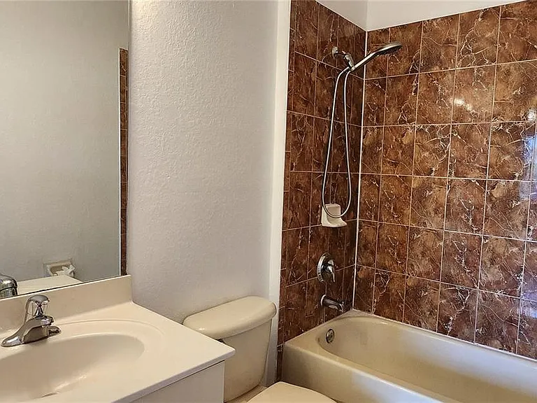 10949 SW 181st Ter #0 — Photo 3