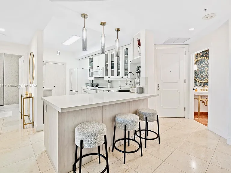 888 Brickell Key Dr #907 — Photo 13
