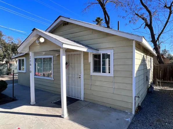 20610 S Castro Ave, Laton, CA 93242