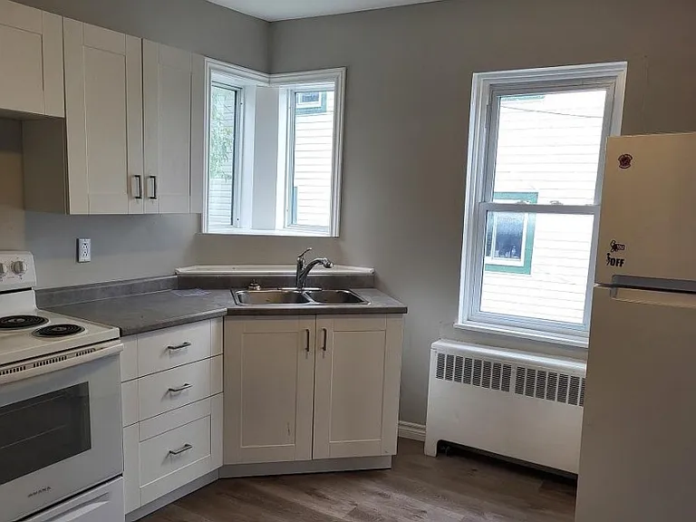 43 Belanger Ave — Photo 10