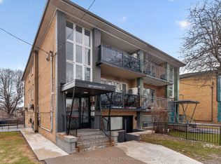 3879 Bathurst St #8, Toronto, ON
