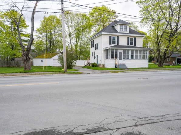744 Hammond Street, Bangor, ME 04401