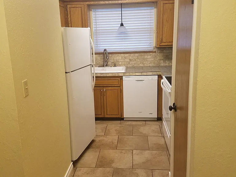 2719 County Ave #A — Photo 1