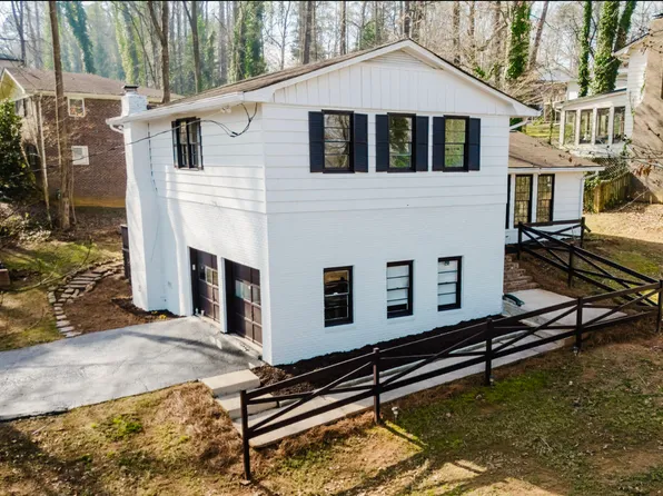 50 Bailey Dr, Lilburn, GA 30047