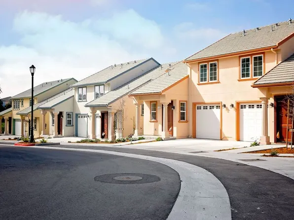 23 Blackbird Cir, Watsonville, CA 95076