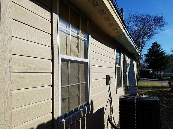 4th image of 2539 Sharon St