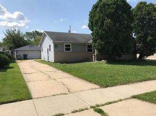 8229 W Green Tree Rd, Milwaukee, WI 53223