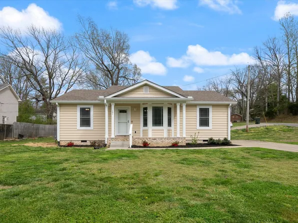 101 Birch St, Dickson, TN 37055