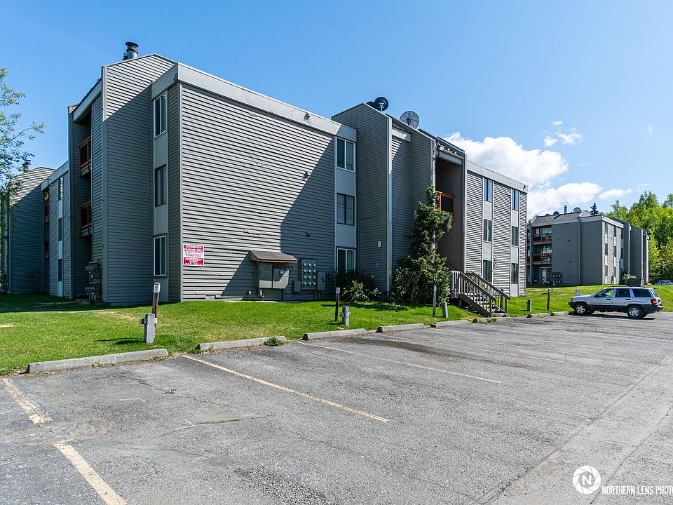 1st image of 4660 Reka Dr APT D4